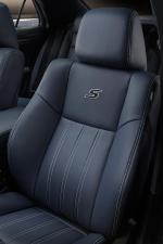Chrysler 300C S 2014 года